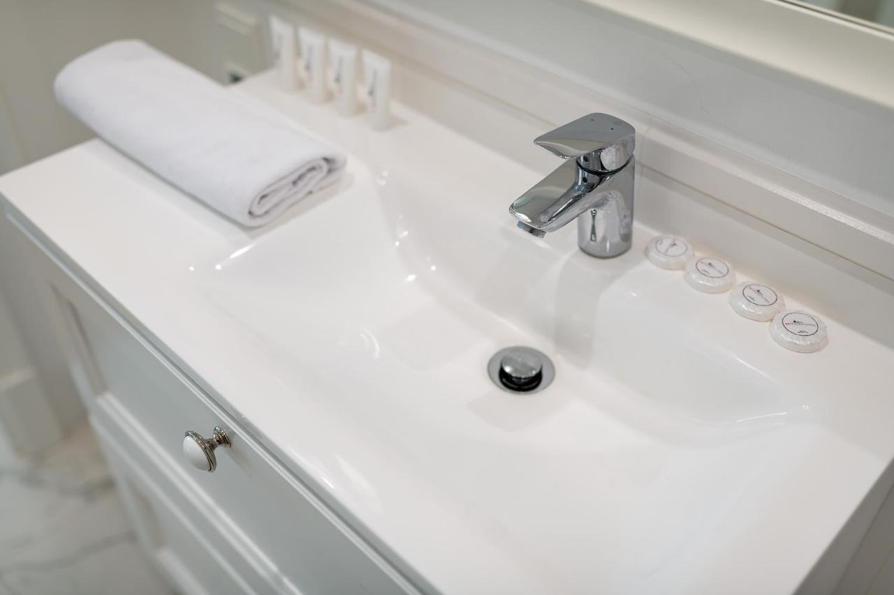 Airport Lirowa - P&O Serviced Apartments Варшава Екстер'єр фото